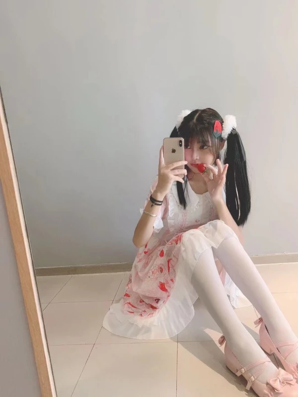 萝莉 