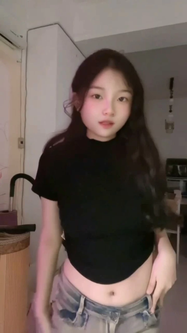 抖音萌妹完美颜值-萌大奶高价定制43部[43V1.16G]