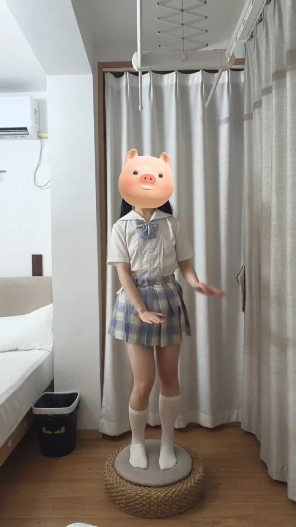 鹿鹿 最新抖音风宅舞合集[18V]