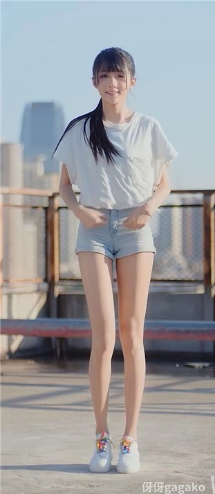 B站舞蹈区博主不为人知的另一面pilipili动感养眼pmv混剪全是极品小姐姐的爱