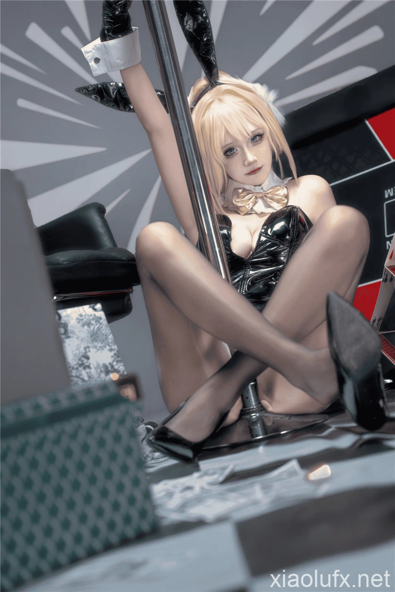 十悲伤小木十 – 露菲 奢侈兔 (NIKKE）[40P 272MB]